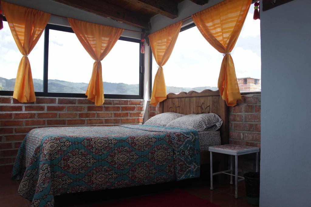 Habitación Doble con vistas a la montaña